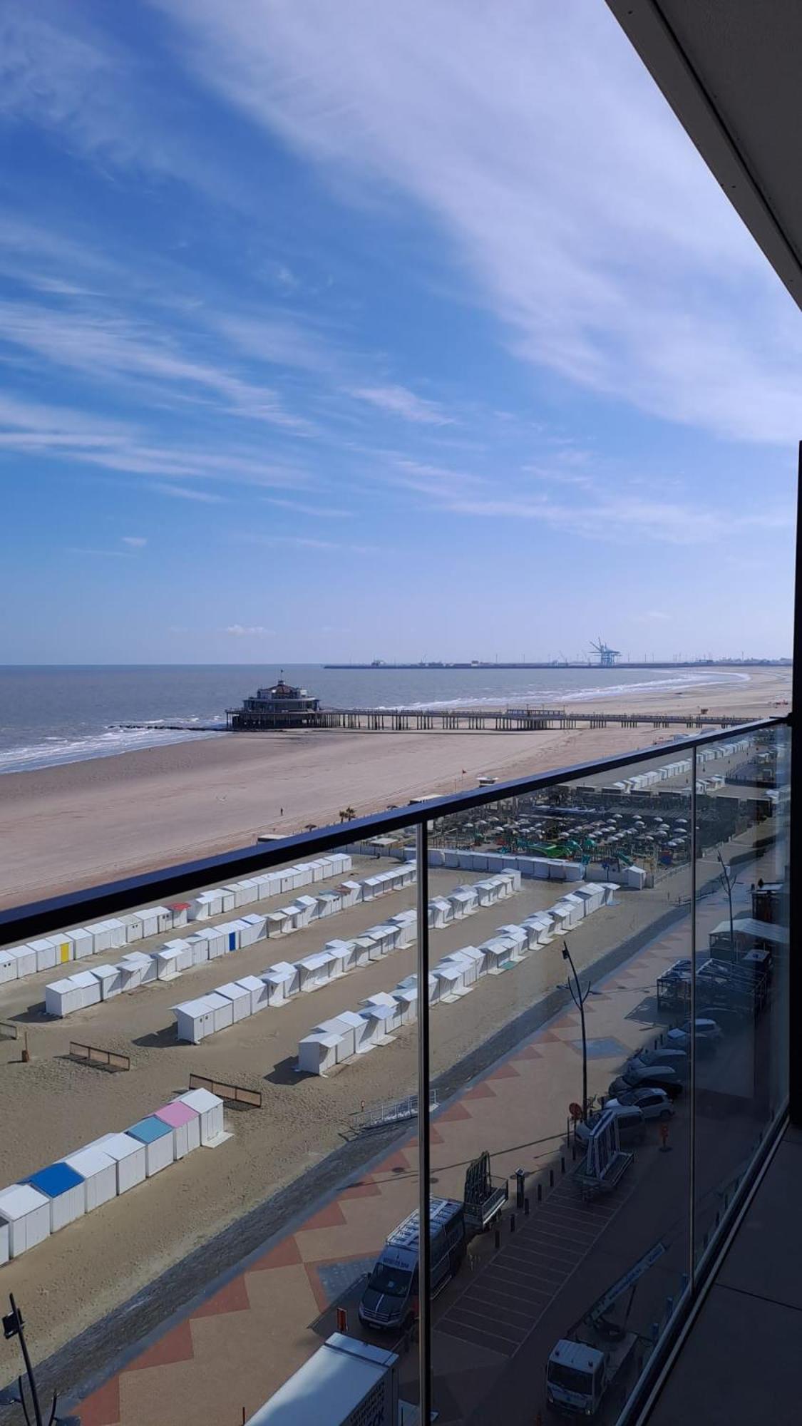Modern Studio With Beautiful Sea View - 9Th Floor Blankenberge Eksteriør billede